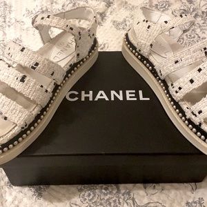 CHANEL Sandals